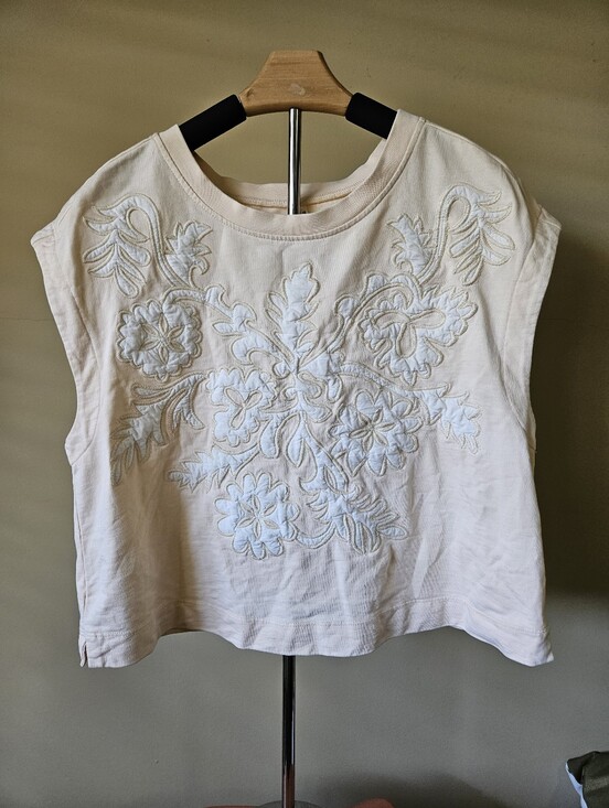 By Anthropologie Tops - By Anthropologie Embroidered Topanga Tee -  Size S